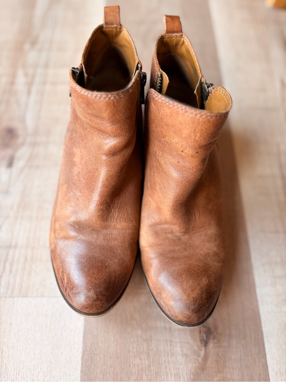 Lucky Brand Women's Tan Leather Basel Ankle Booties with Side Zip Size 9 - Picture 4 of 9